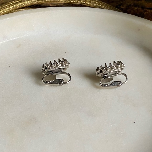 Vintage Weiss clip on earrings - Picture 5 of 16